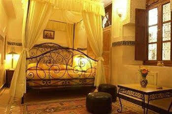 Couette-café Dar Al Kounouz 3*